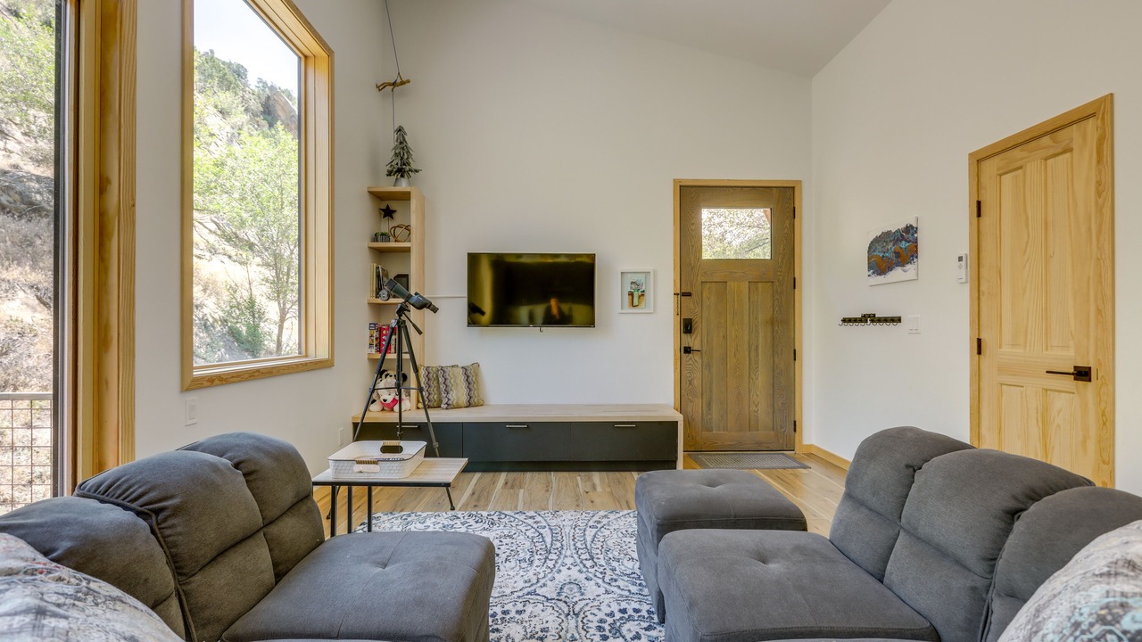 Photo of Livingroom in New Castle