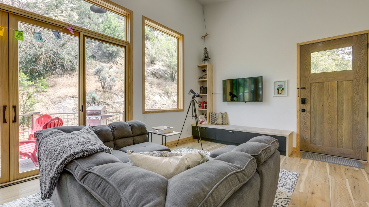 Photo of Livingroom in New Castle