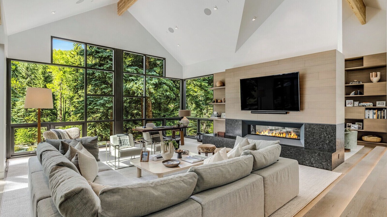 Photo of Livingroom in Aspen