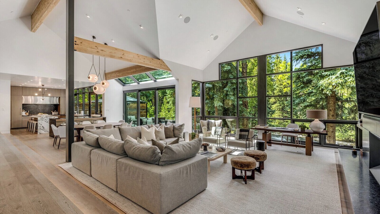 Photo of Livingroom in Aspen