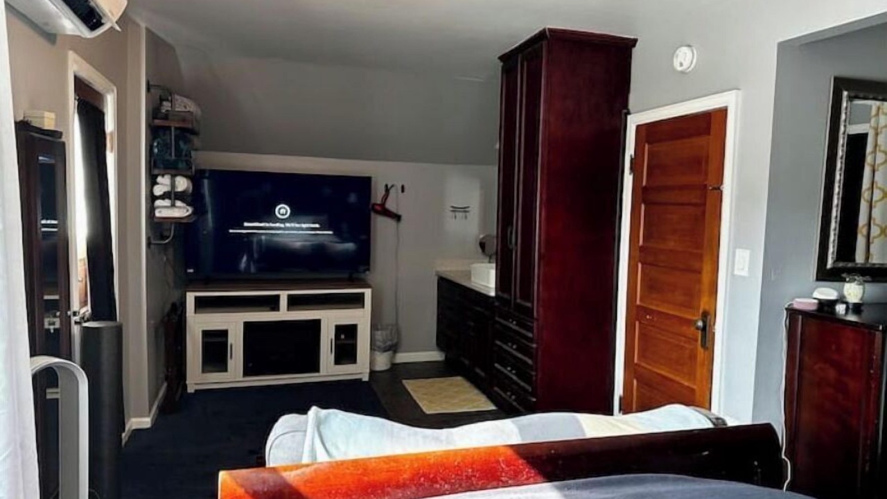 Photo of Livingroom in Sunnyside