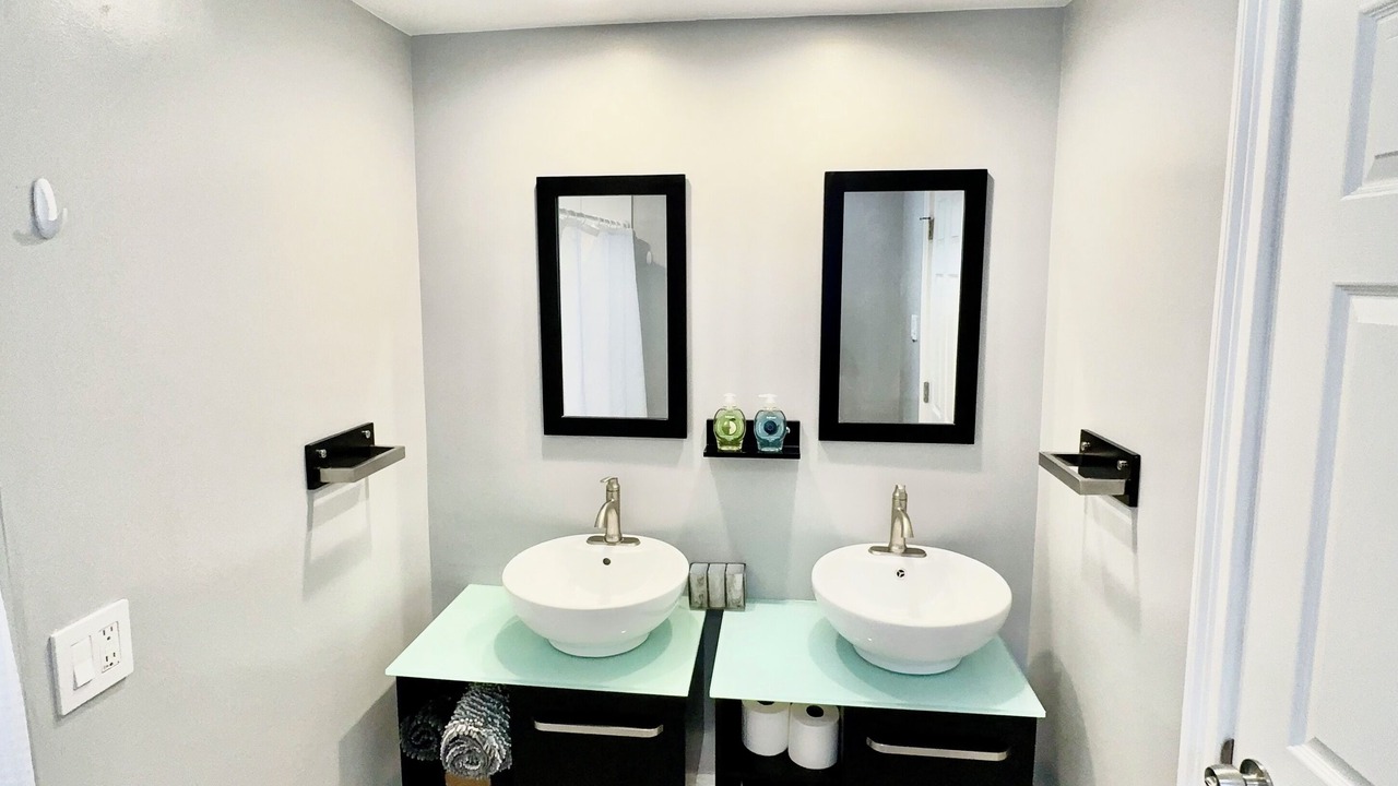 Photo of Bathroom in Five Points