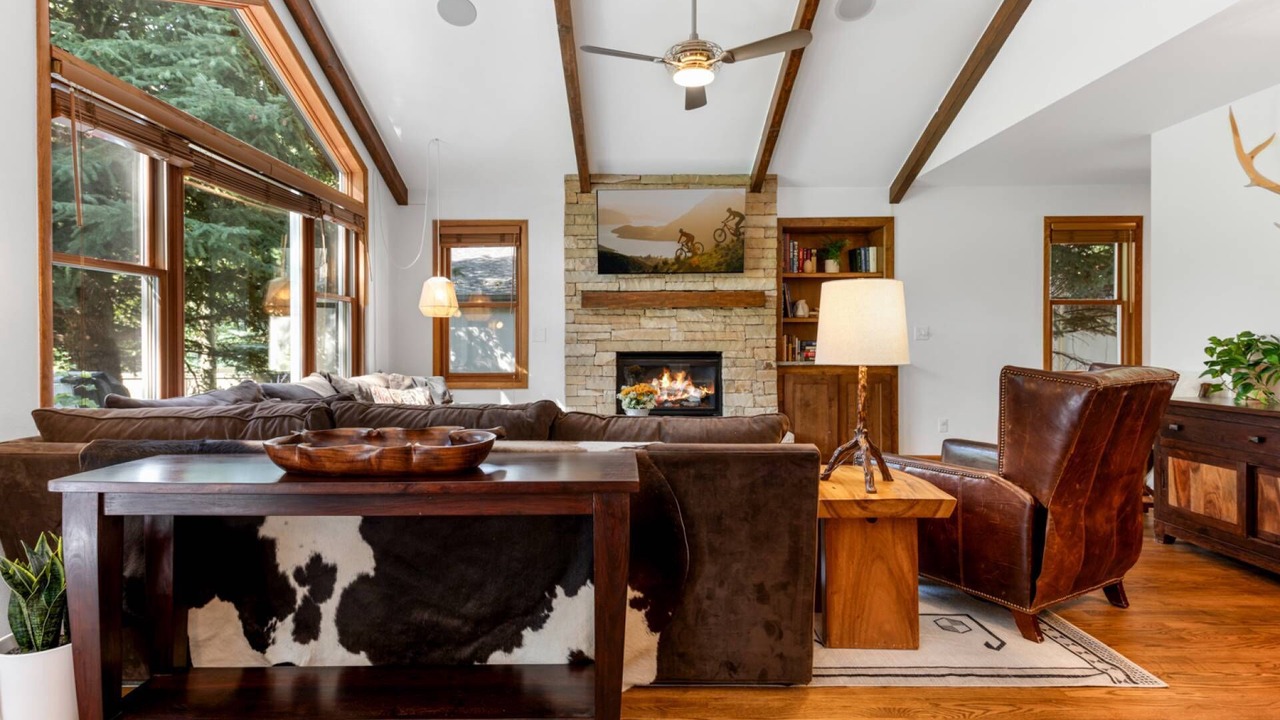 Photo of Livingroom in Eagle-Vail