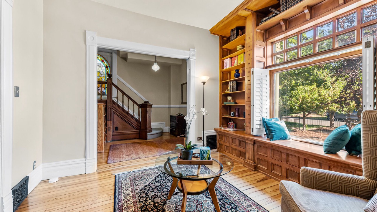 Photo of Livingroom in Baker