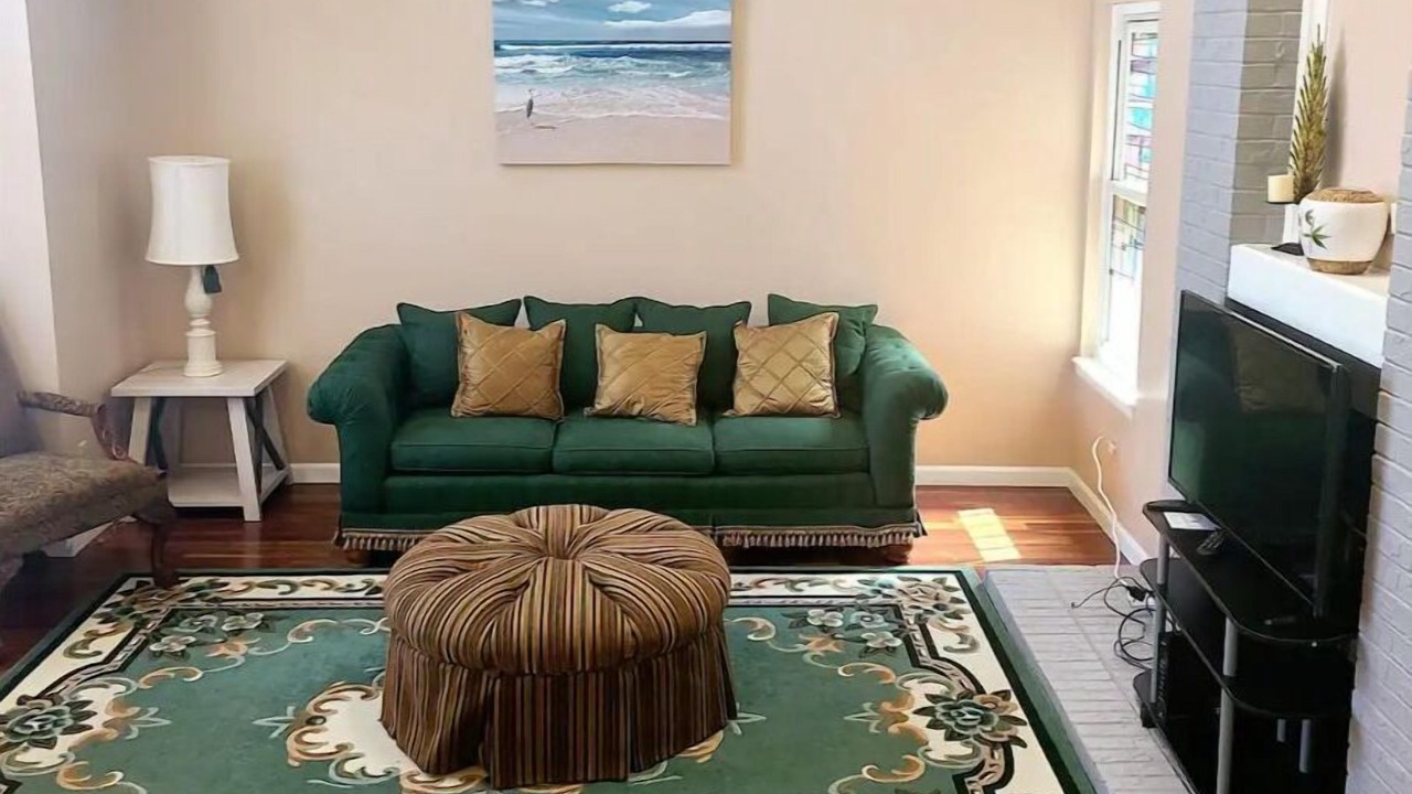 Photo of Livingroom in Aurora