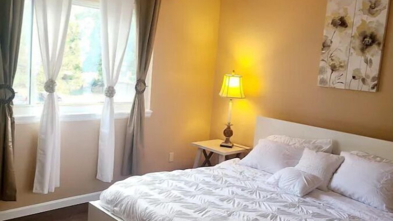 Photo of Bedroom in Aurora