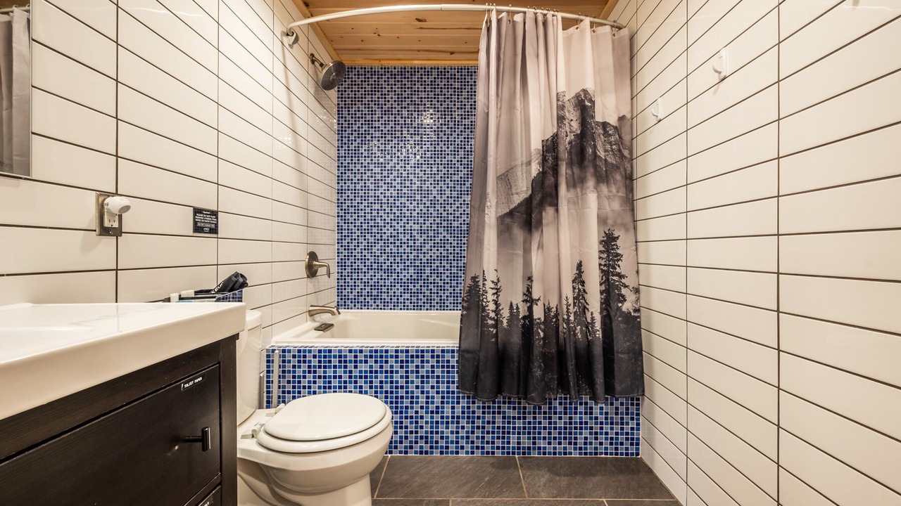 Photo of Bathroom in Cascade-Chipita Park