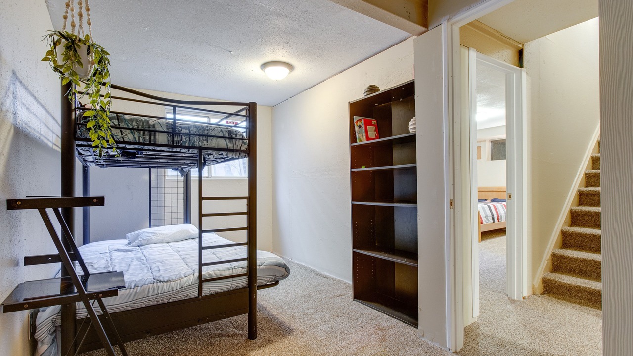 Photo of Bedroom in Aurora