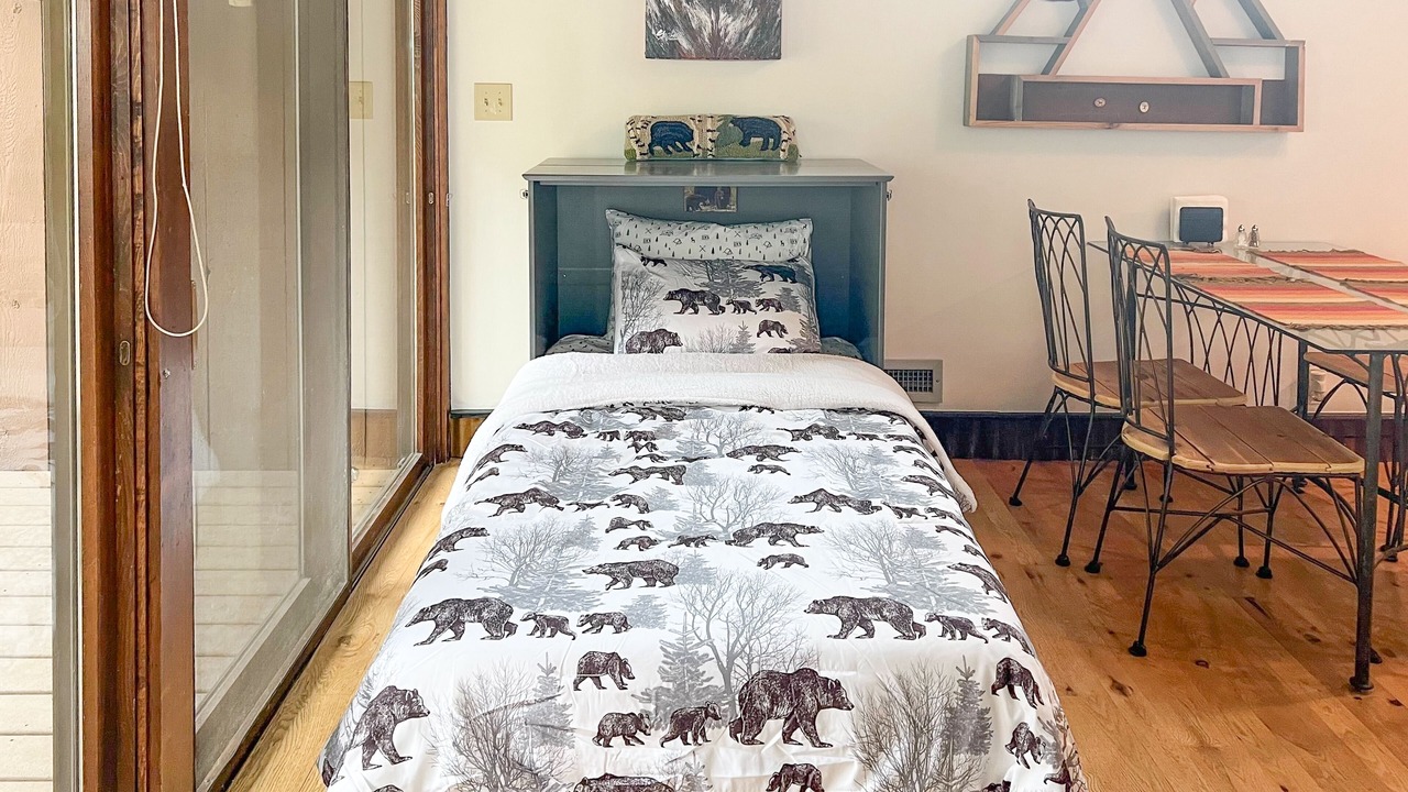 Photo of Bedroom in Purgatory