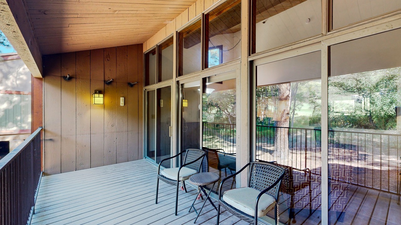 Photo of Patio Balcony in Purgatory
