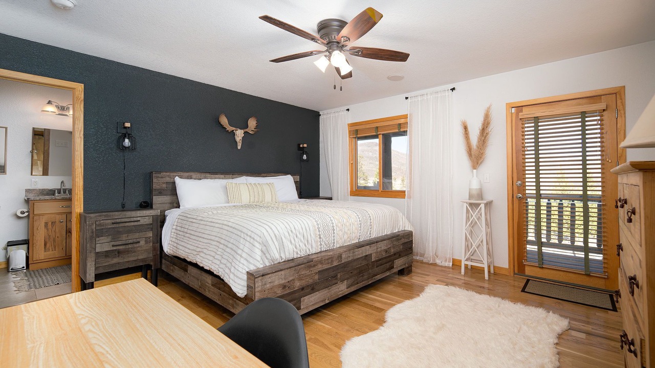 Photo of Bedroom in Grand Lake