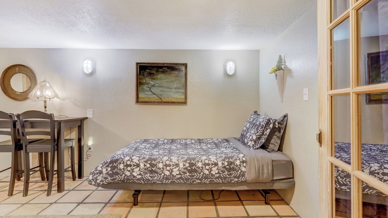 Photo of Bedroom in Cascade