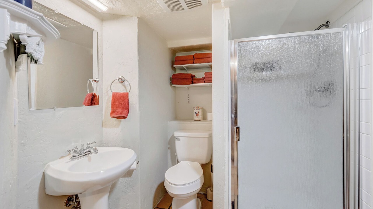 Photo of Bathroom in Cascade