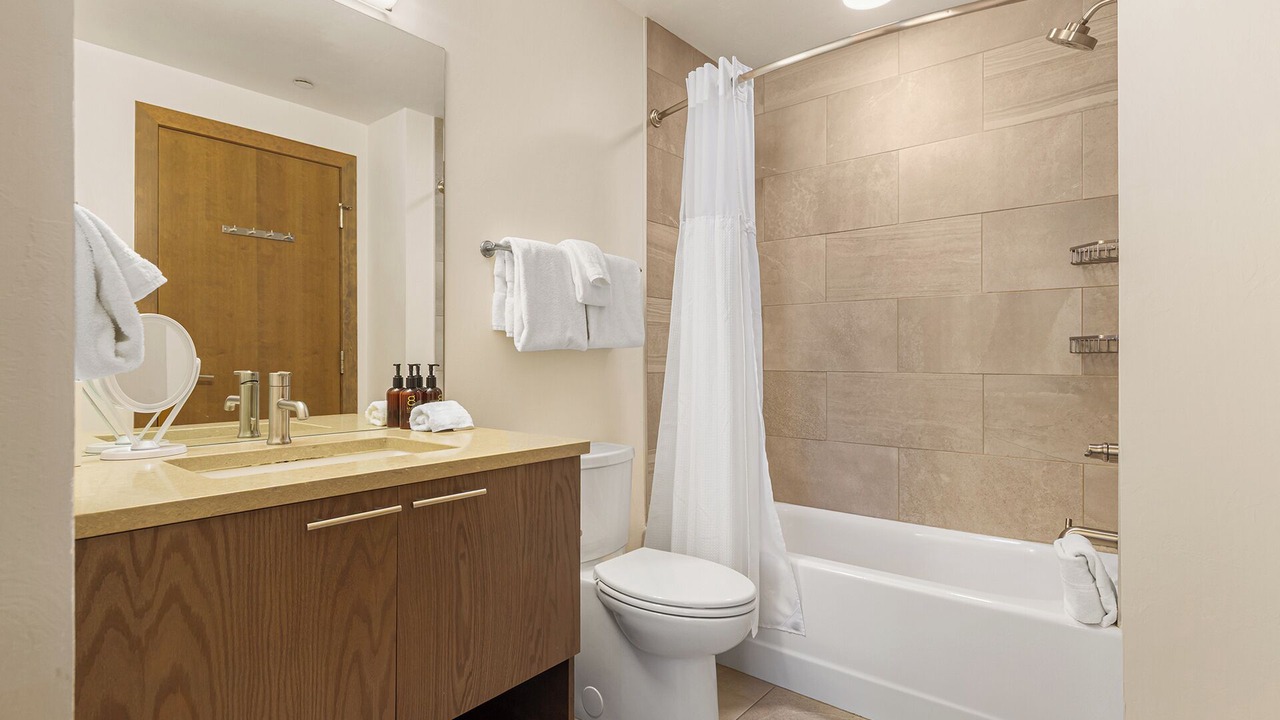 Photo of Bathroom in Boulder Ridge