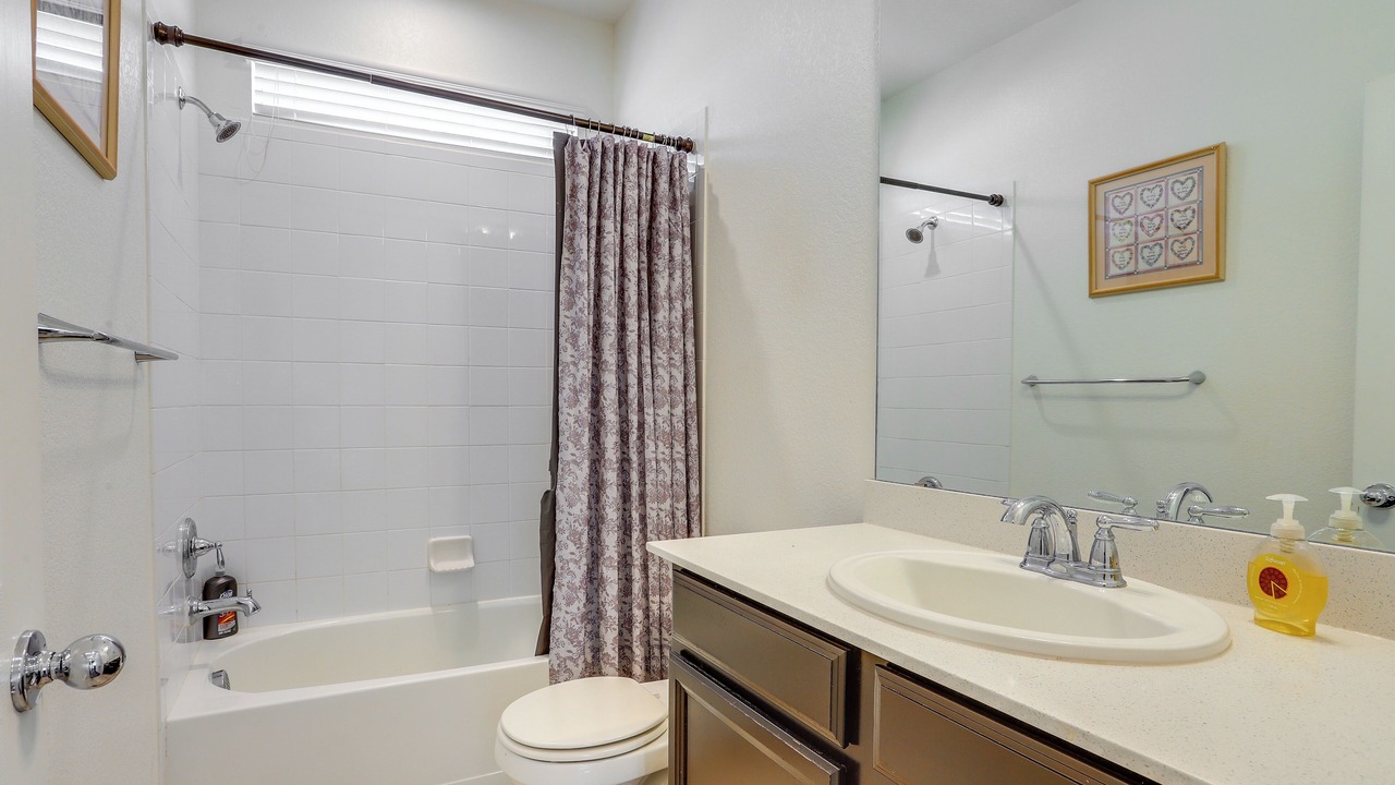 Photo of Bathroom in Commerce City
