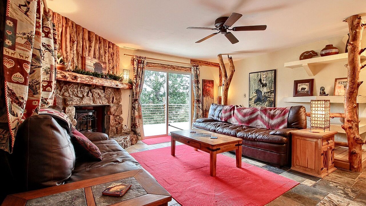 Photo of Livingroom in Bailey