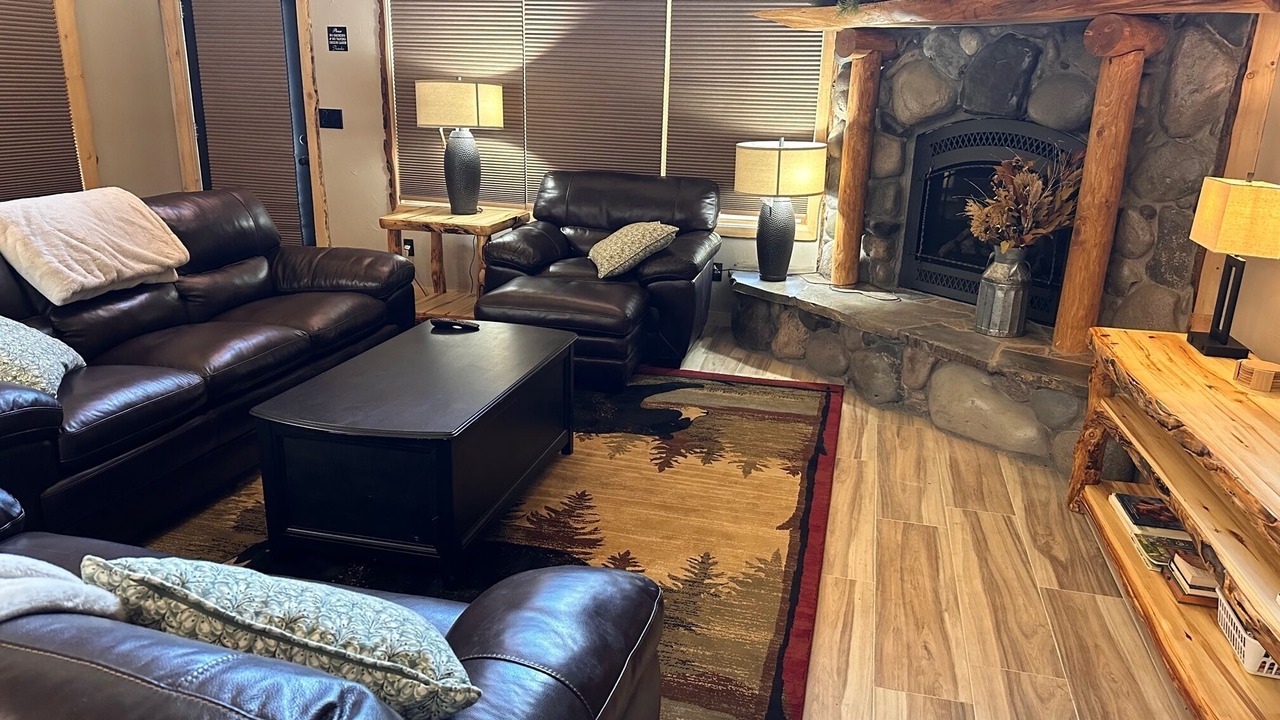 Photo of Livingroom in South Fork