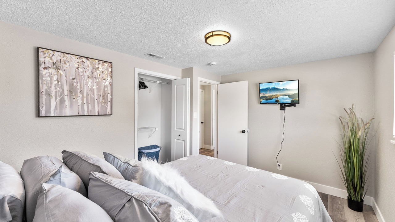 Photo of Bedroom in Northglenn