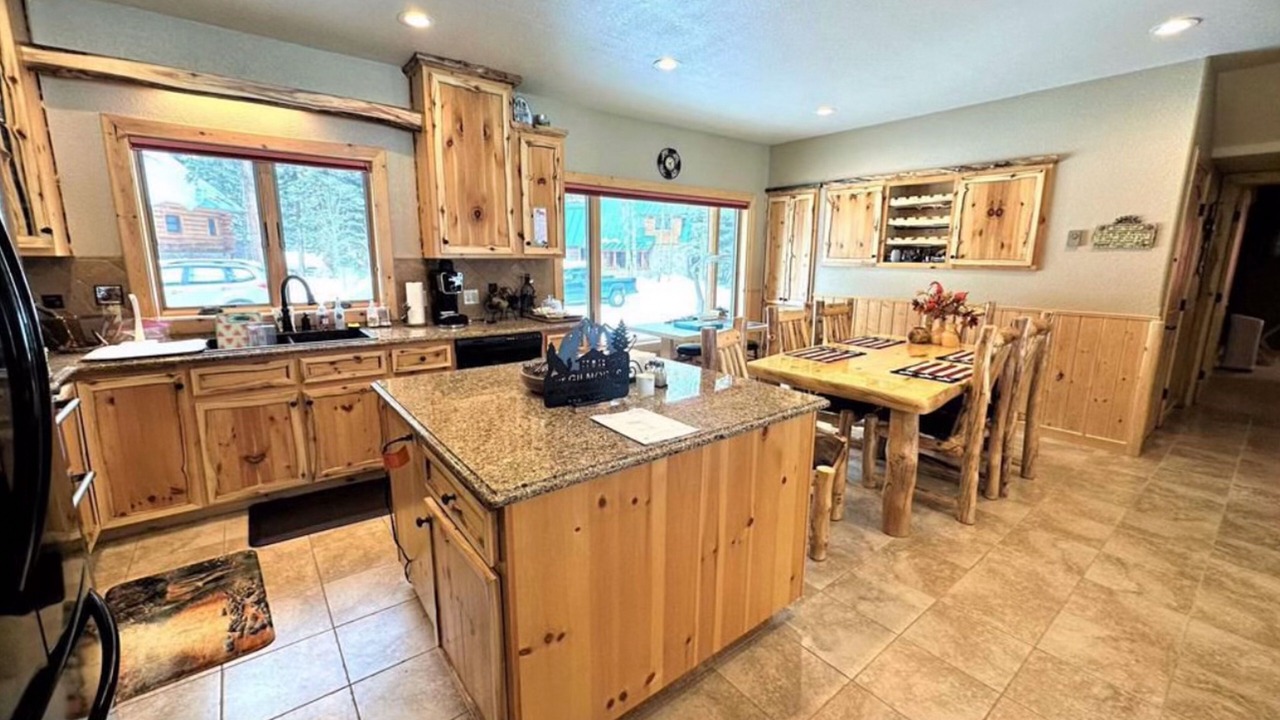 Photo of Kitchen in South Fork