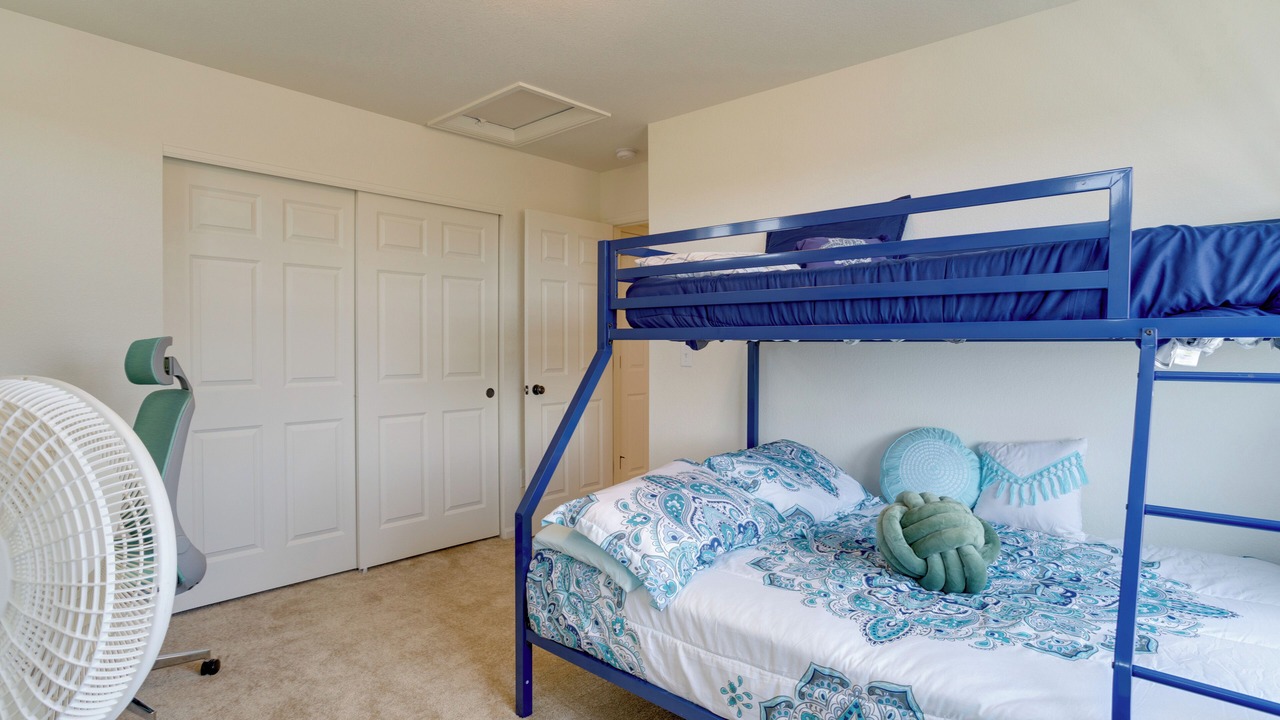 Photo of Bedroom in Aurora