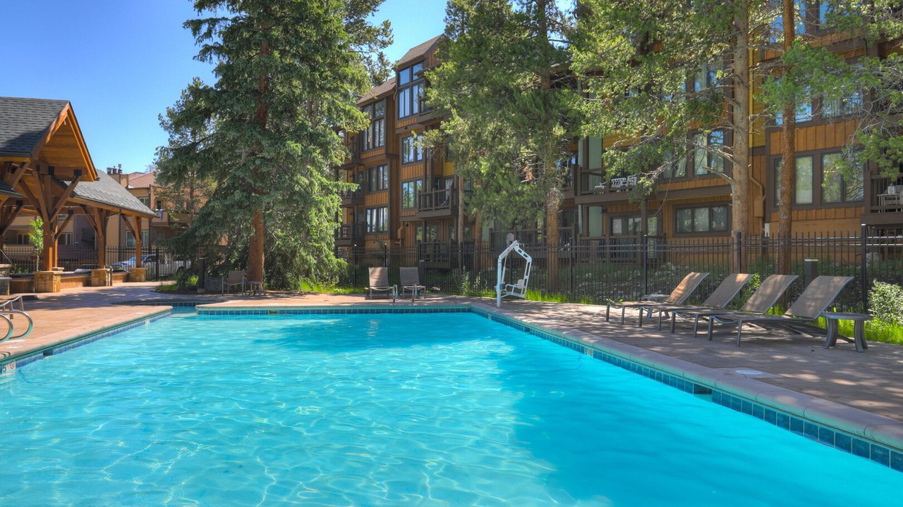 Photo of Outdoor in Peak 9