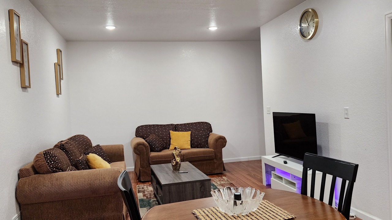 Photo of Livingroom in Gateway