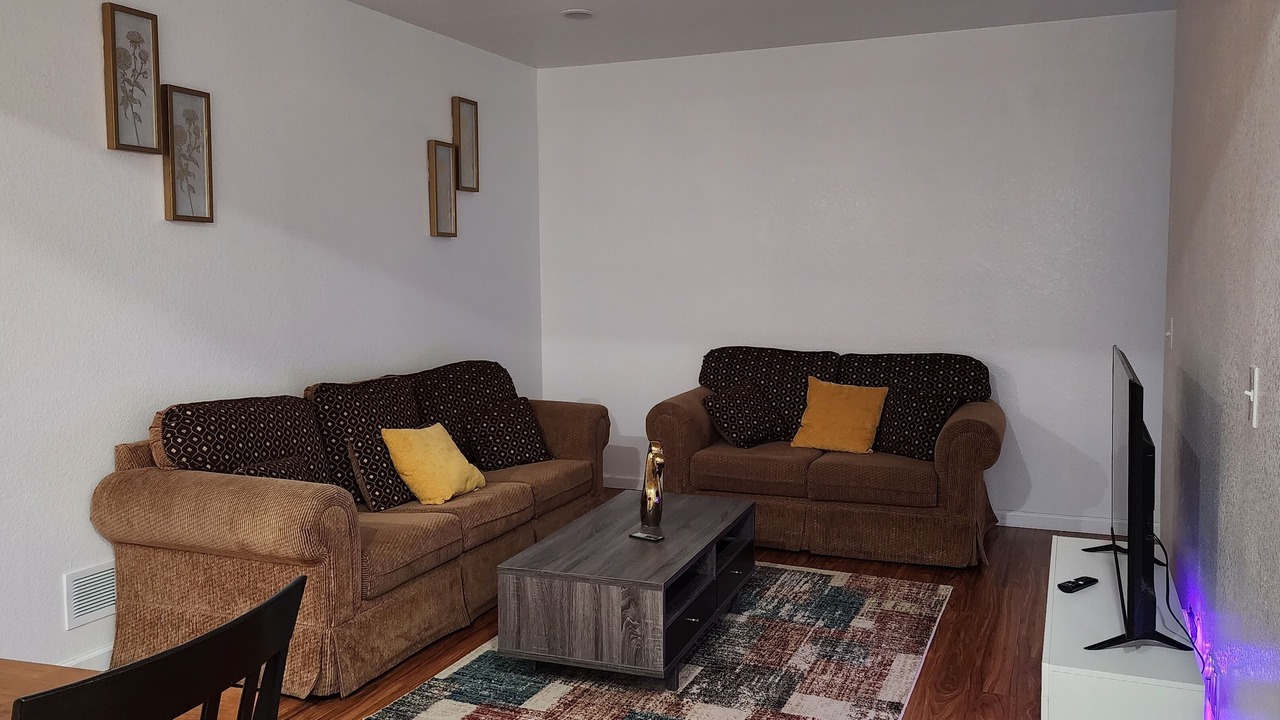 Photo of Livingroom in Gateway