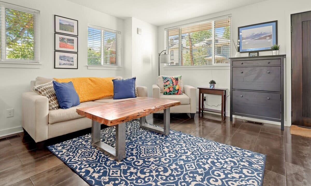 Photo of Livingroom in City Park West