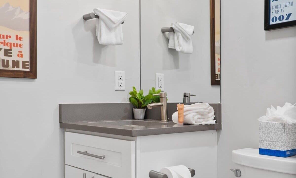 Photo of Bathroom in Dunkin Hill
