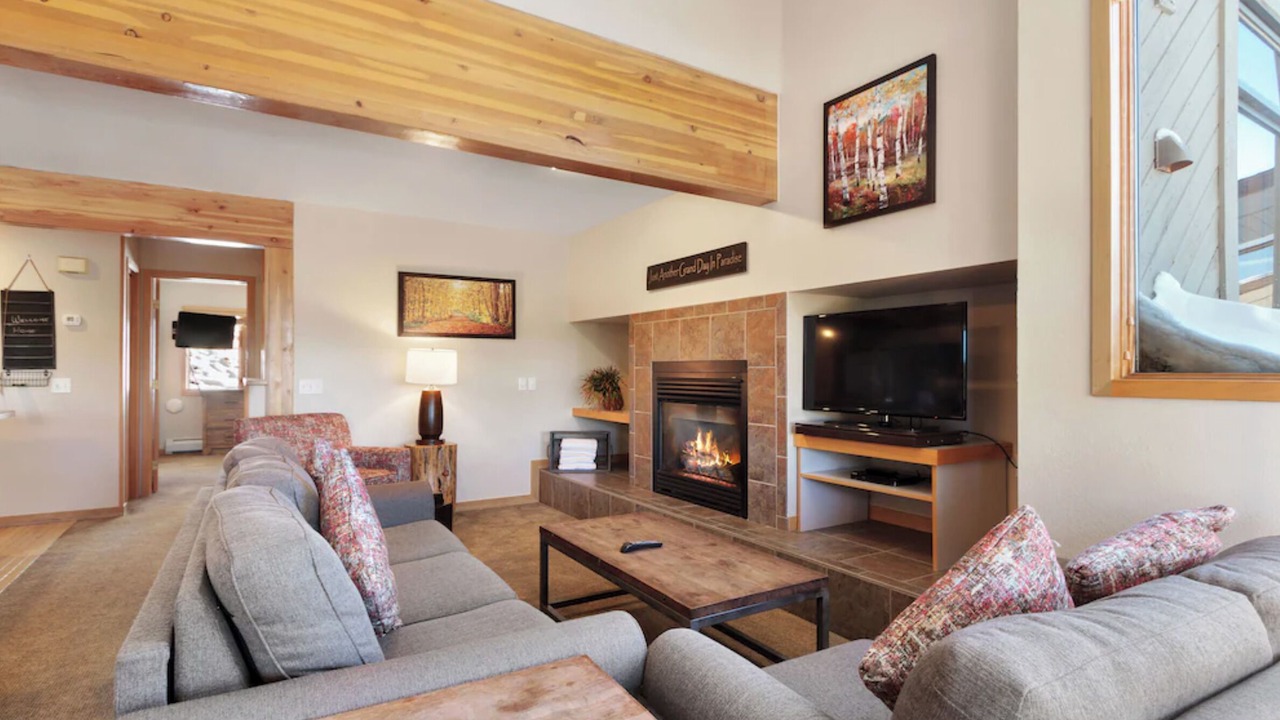 Photo of Livingroom in Baldy Mountain