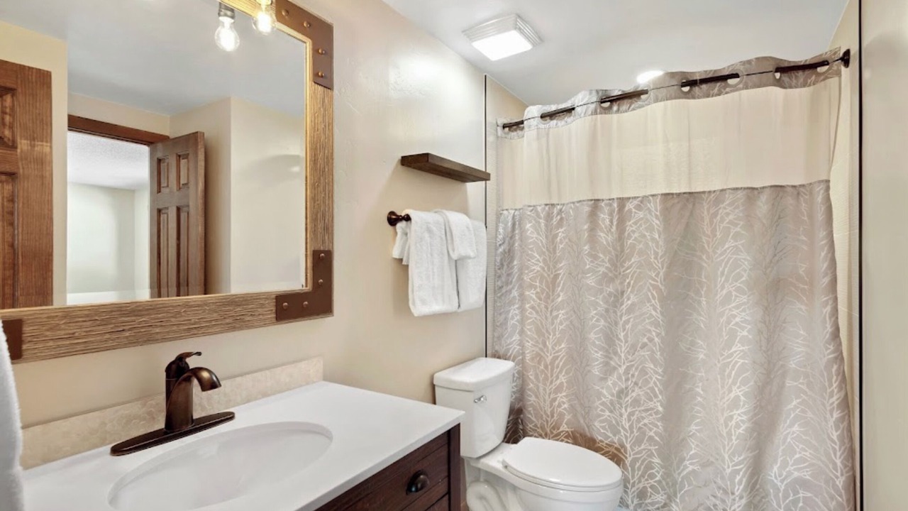 Photo of Bathroom in Baldy Mountain