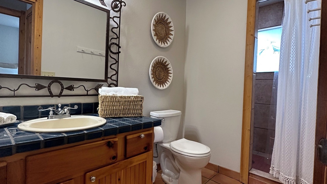Photo of Bathroom in Hesperus