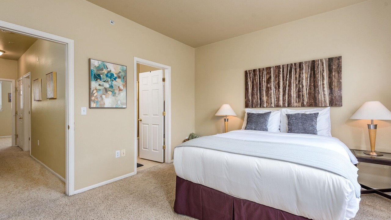Photo of Bedroom in Columbine Valley