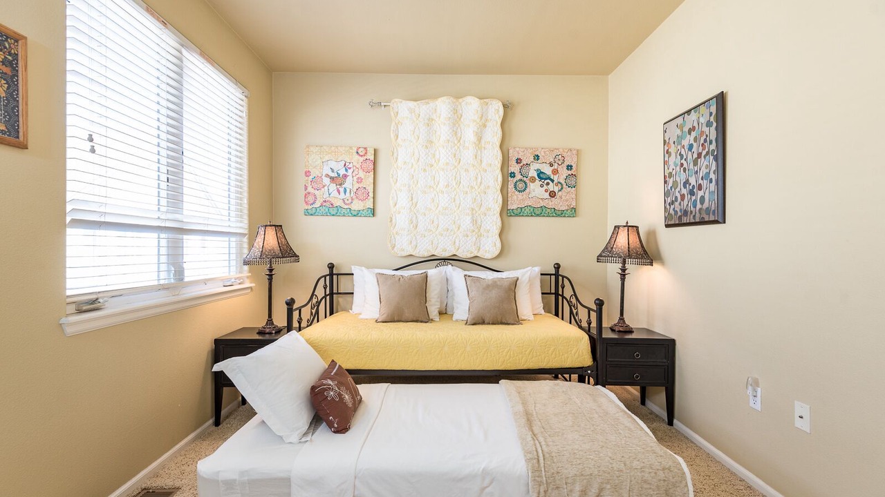 Photo of Bedroom in Columbine Valley