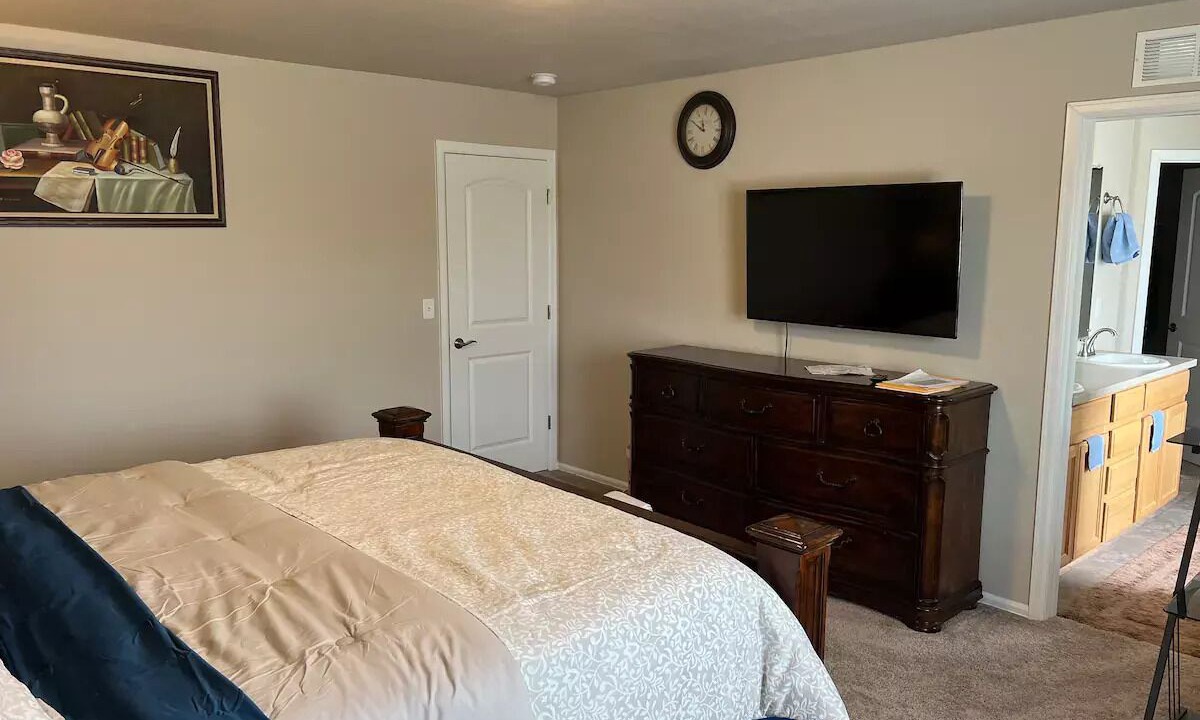 Photo of Bedroom in Greeley