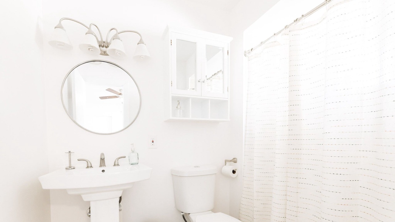 Photo of Bathroom in Kipling