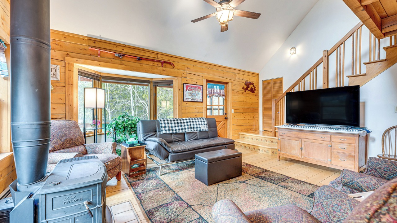 Photo of Livingroom in Black Hawk