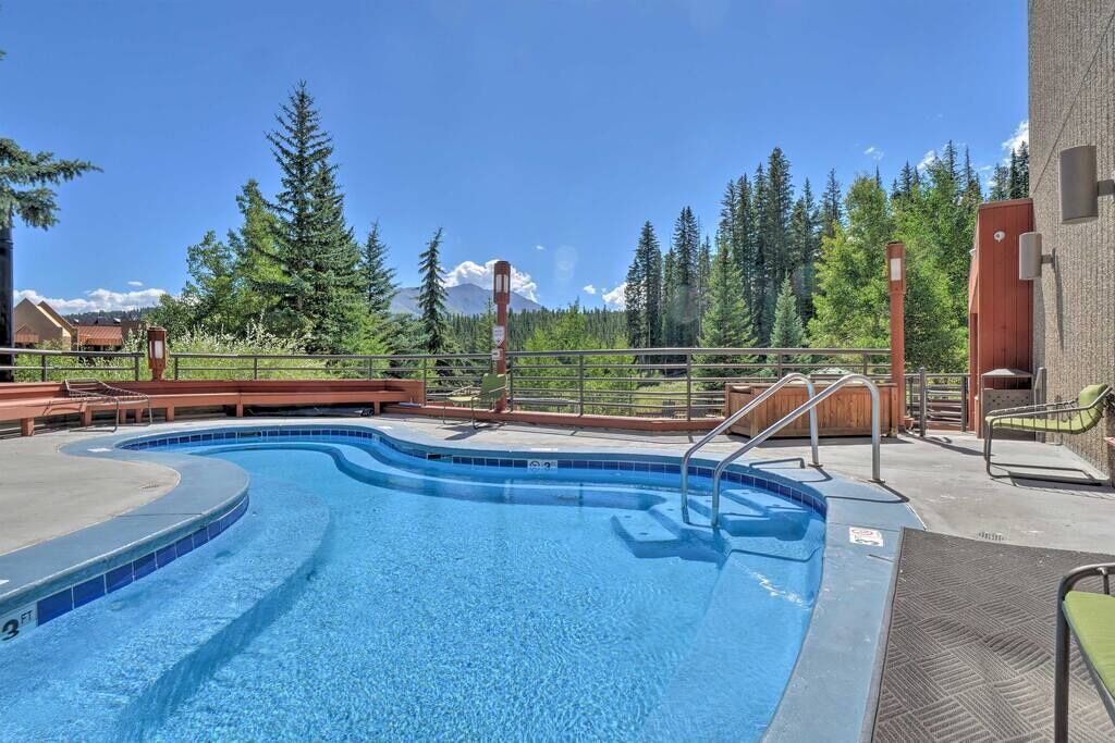 Photo of Outdoor in Peak 9