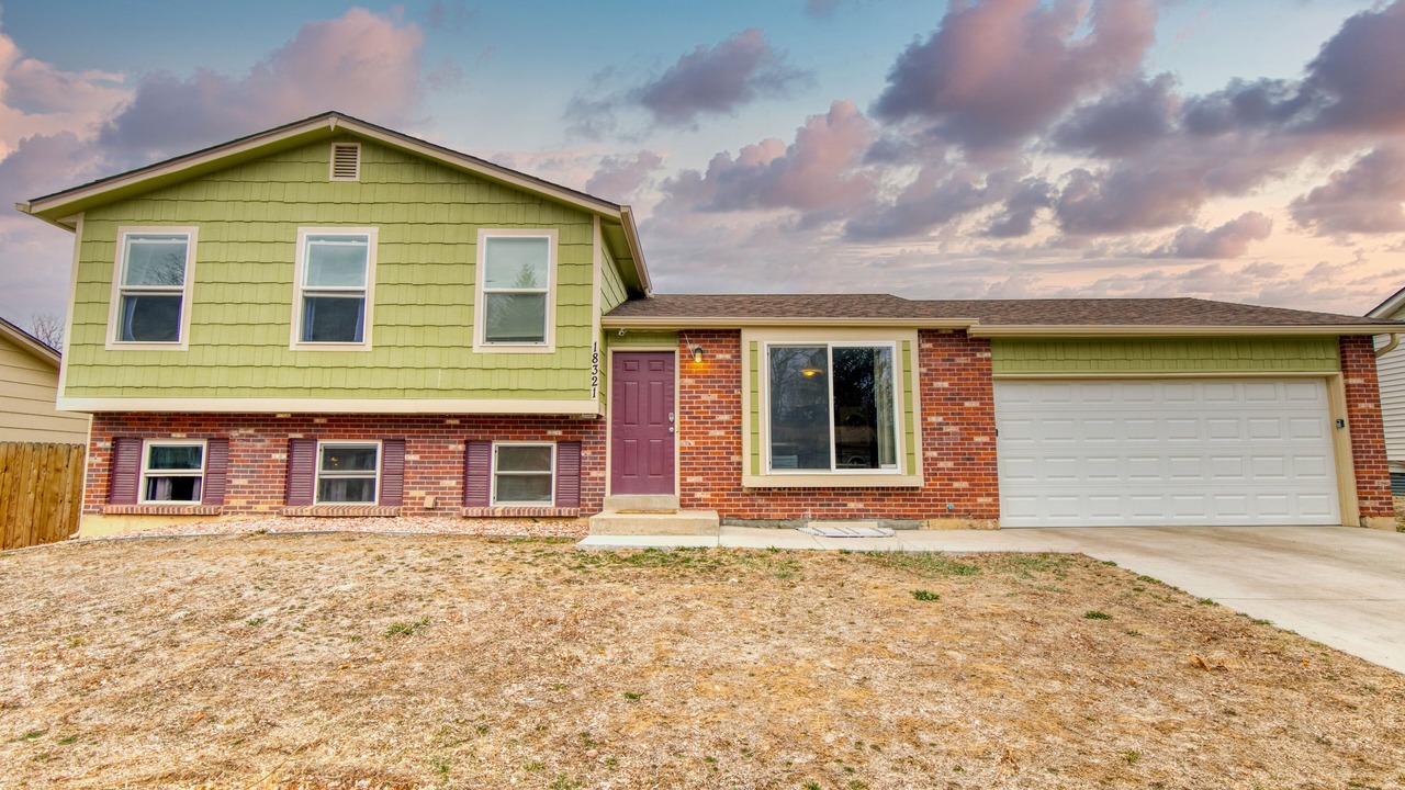 Photo of Outdoor in Aurora Highlands