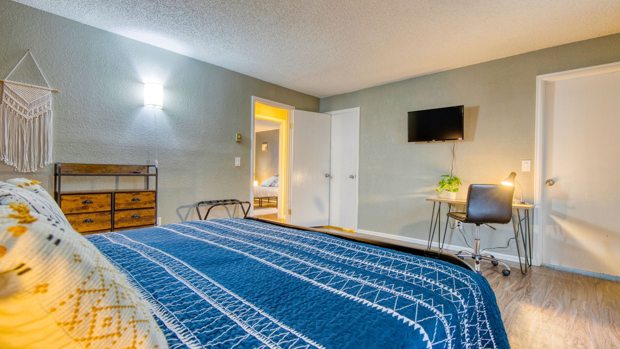 Photo of Bedroom in Aurora Highlands