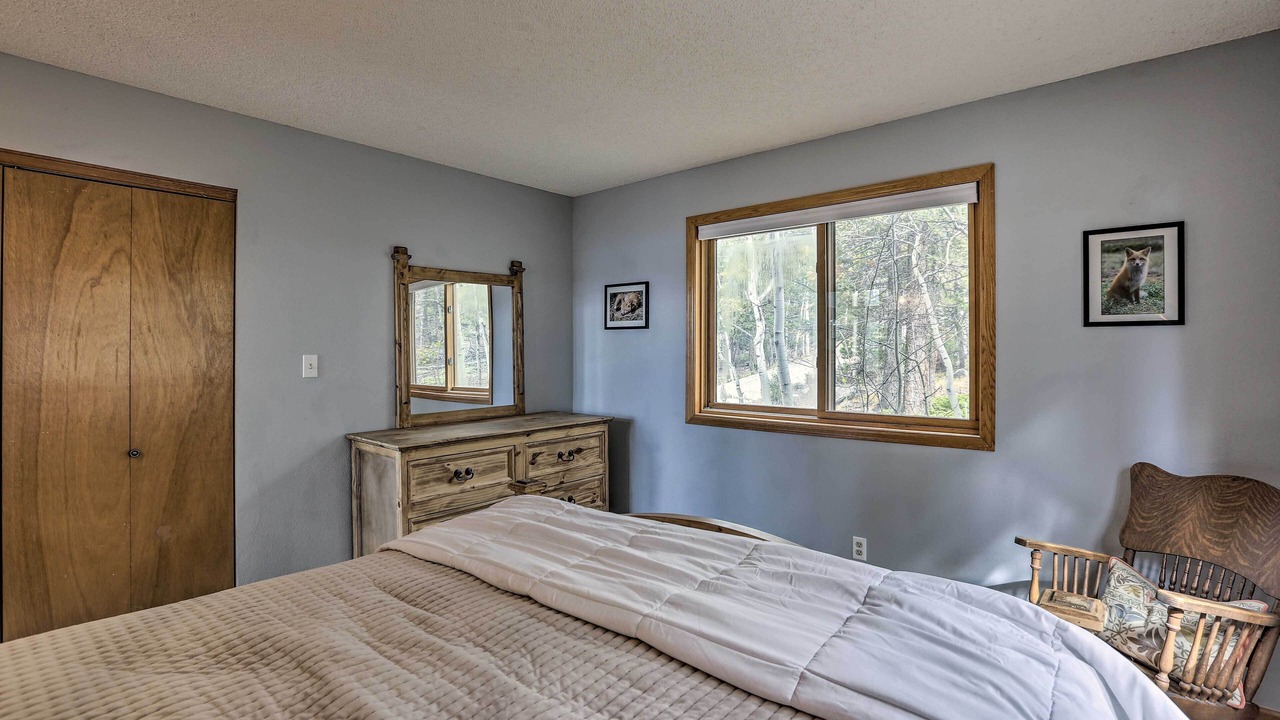 Photo of Bedroom in Conifer Mountain and Meadows