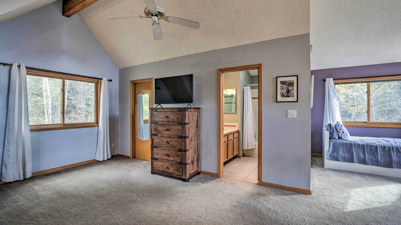 Photo of Bedroom in Conifer Mountain and Meadows