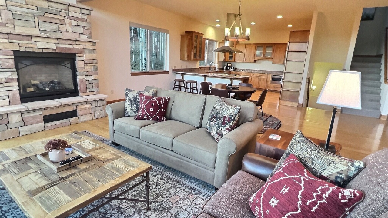Photo of Livingroom in Conifer Mountain and Meadows