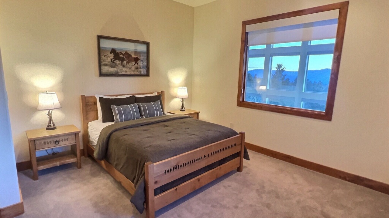 Photo of Bedroom in Conifer Mountain and Meadows