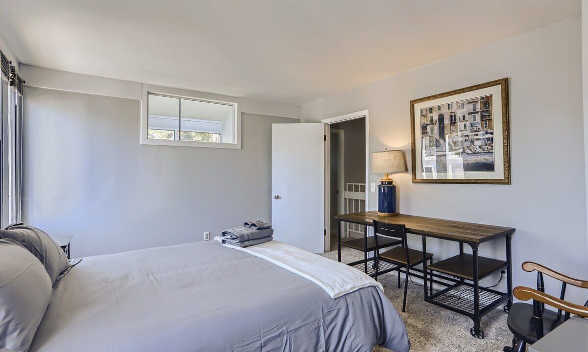 Photo of Bedroom in Washington Virginia Vale