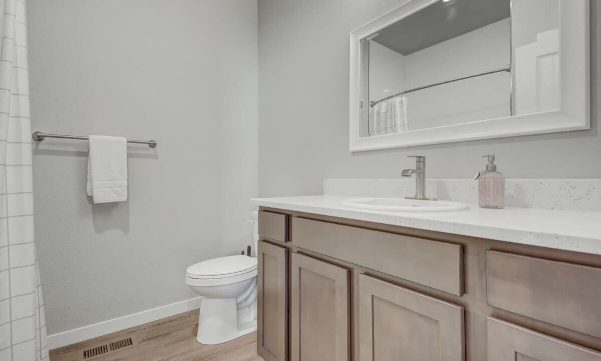 Photo of Bathroom in Stetson Hills