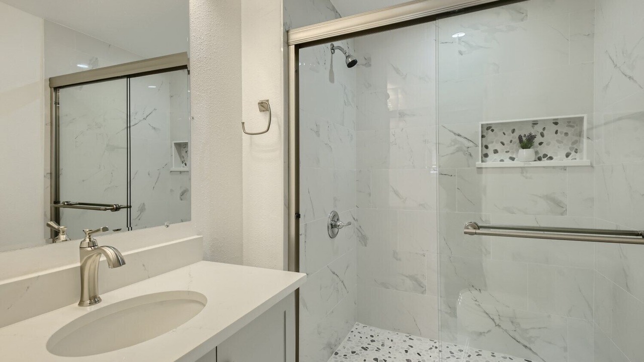 Photo of Bathroom in Kipling