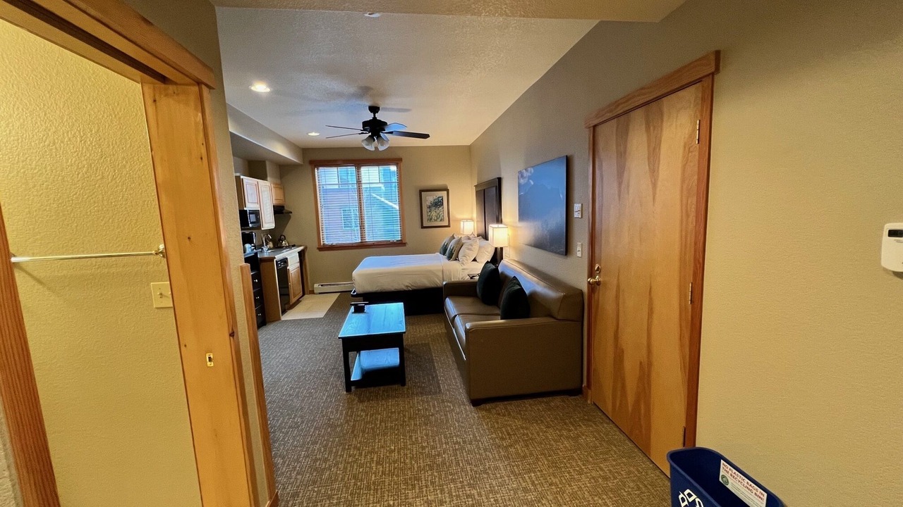 Photo of Livingroom in Four O'Clock