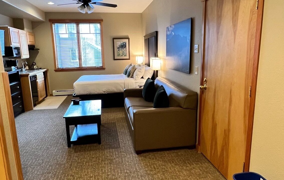 Photo of Bedroom in Four O'Clock
