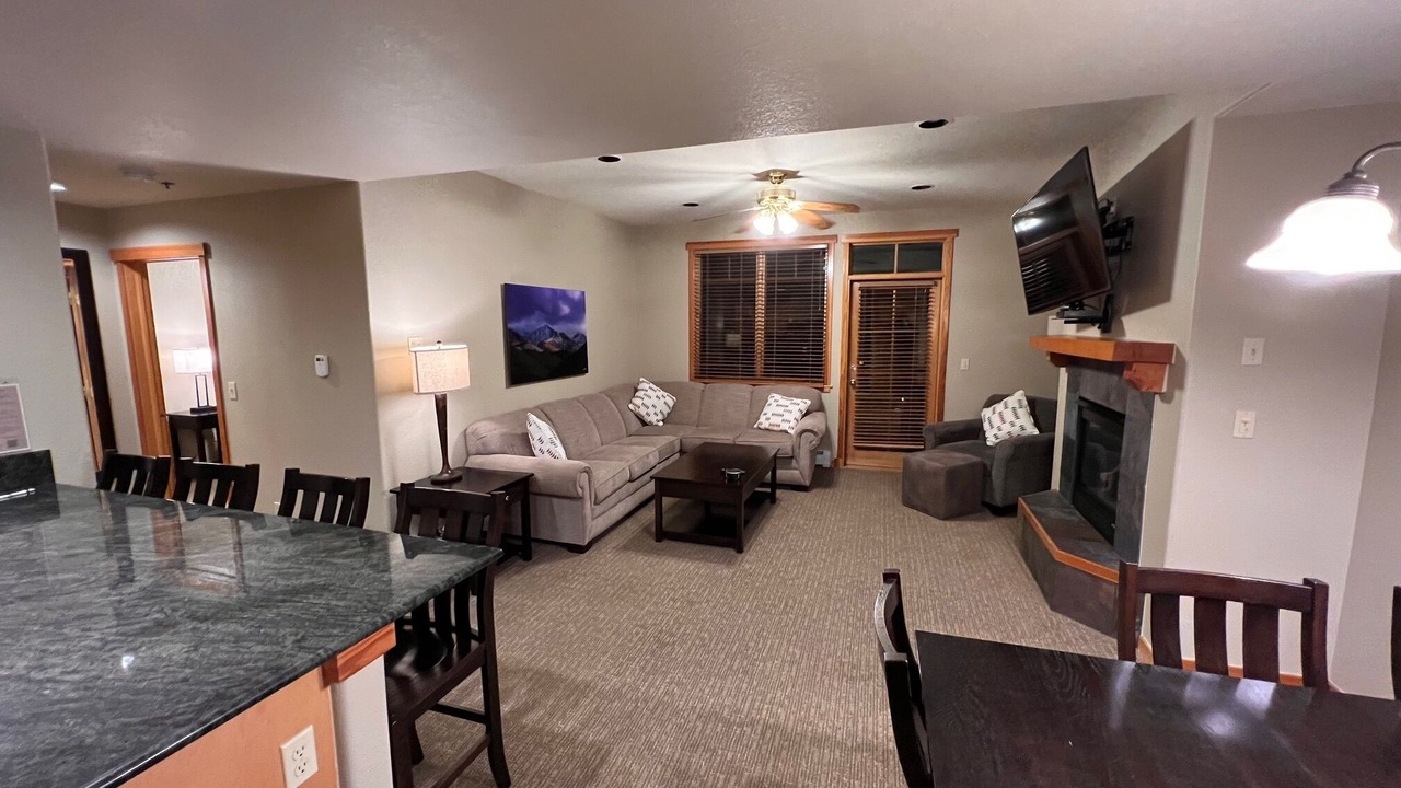 Photo of Livingroom in Four O'Clock